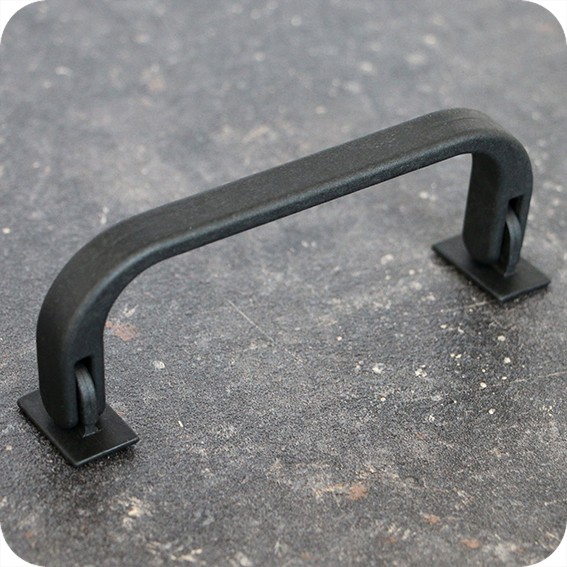 Plastikinės rankenos , 118 x 40 x 11mm, juodos sp.