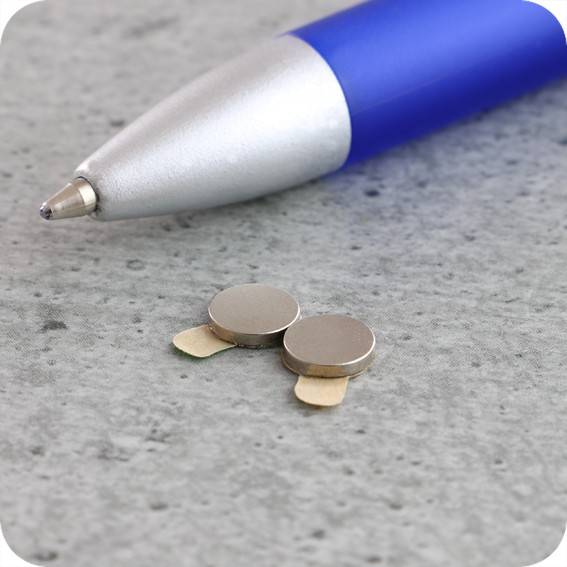 Lipnūs magnetiniai apskritimai, 6mm x 1mm, N45 (100 vnt. - 50 porų)
