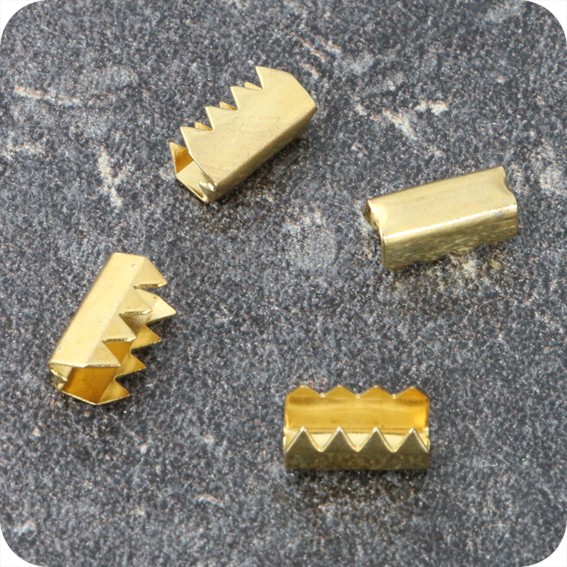 Metaliniai žalvariuoti antgaliai elastinėms gumelėms sujungti, 9 x 4,4 x 5,1mm