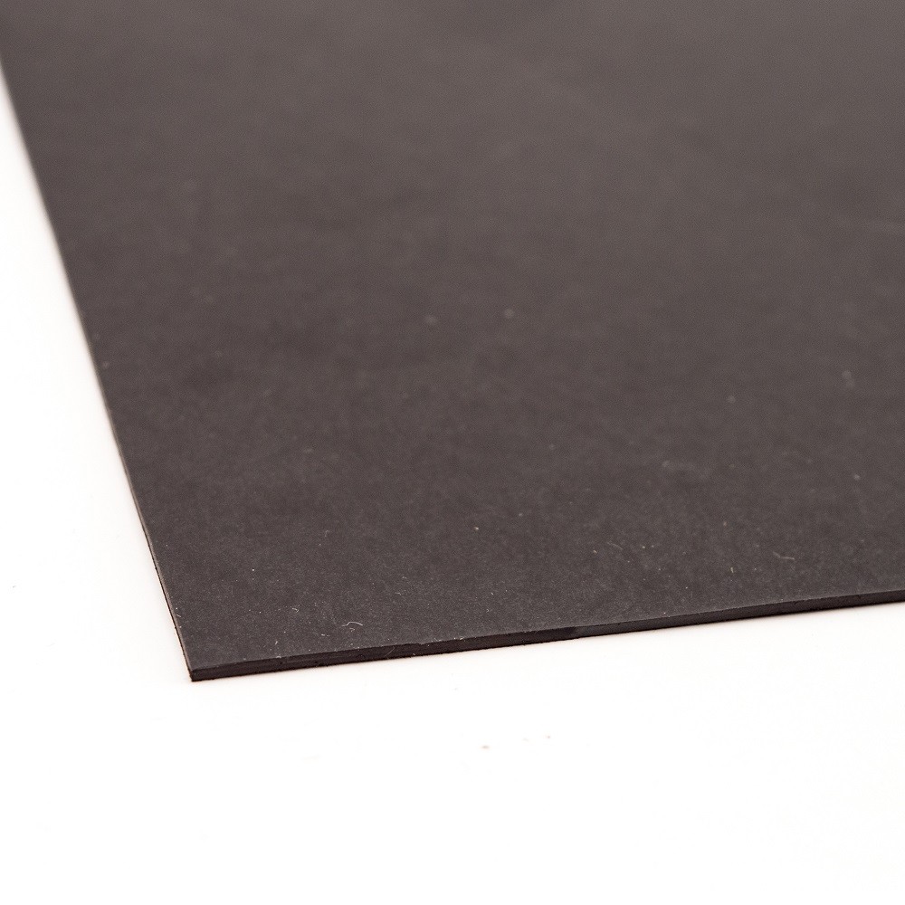 Magnetinė plėvelė (0,3 x 610 mm) Ritinys 30m, juoda