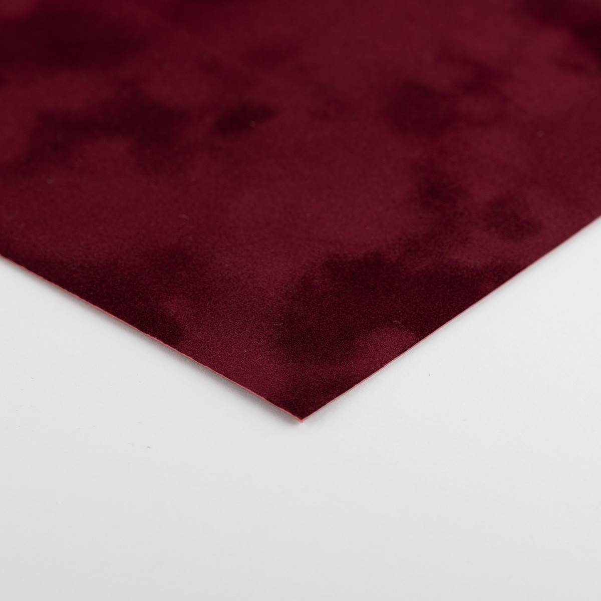 Zomšinis popierius bordo spalvos Dainel CC BORDEAUX 12