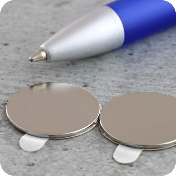 Lipnūs magnetiniai apskritimai, 20mm x 2mm, N35 (100 vnt. - 50 porų)