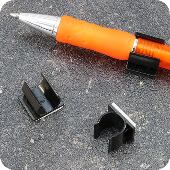 Plastikiniai savilipiai rašiklių laikikliai 12 x 15mm, juodos sp.