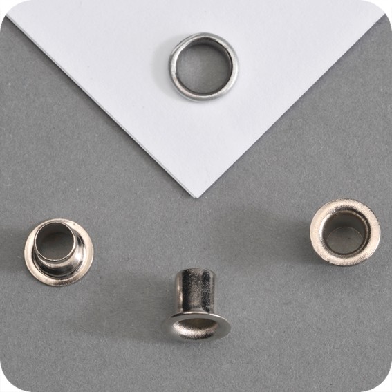Metalinės nikeliuotos tuščiavidurės kniedės, ilgis 6mm Nr. 26