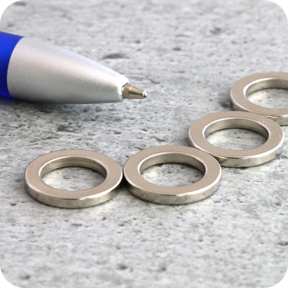 Magnetiniai žiedai, 15/10 x 2mm, N40 (100vnt.)